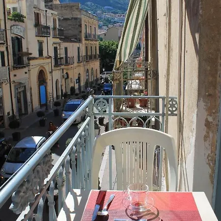 아파트 Matteotti Balcony