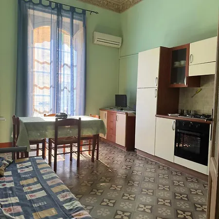 Adelfes Apartment Cefalu